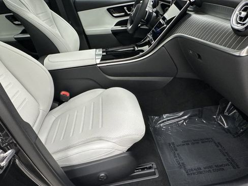 New 2026 Mercedes-Benz GLC 350e GLC 350e image 15