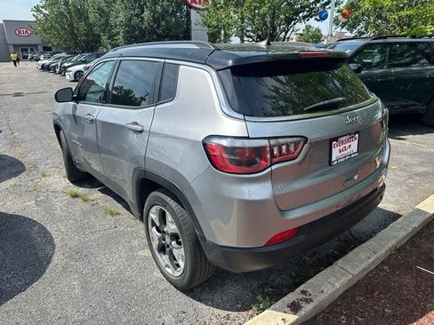 Used 2018 Jeep Compass Limited AWD/4WD image 6