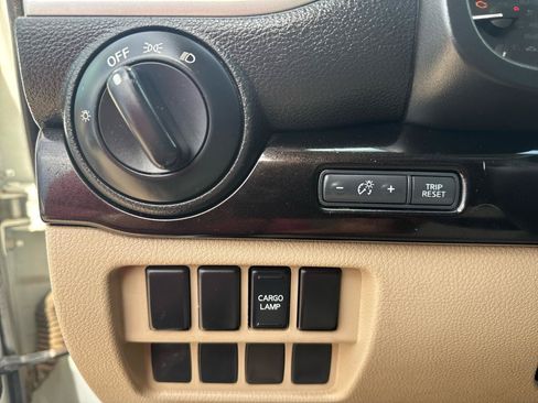 Used 2017 Nissan Titan SV RWD image 14