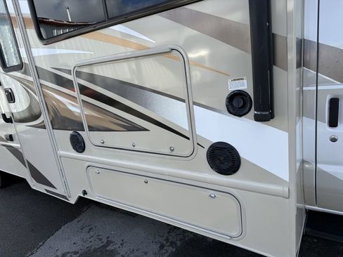 Used 2016 Ford E-450 and Econoline 450 Super Duty w/ Motorhome Prep Package image 24