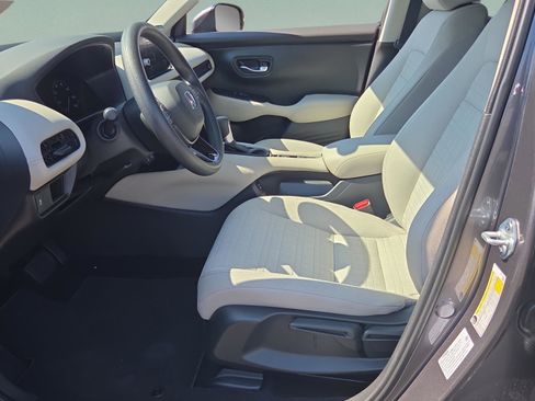Certified 2026 Honda HR-V LX image 11
