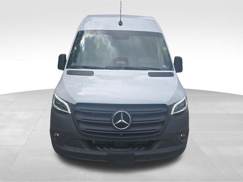 New 2025 Mercedes-Benz Sprinter 3500 image 8
