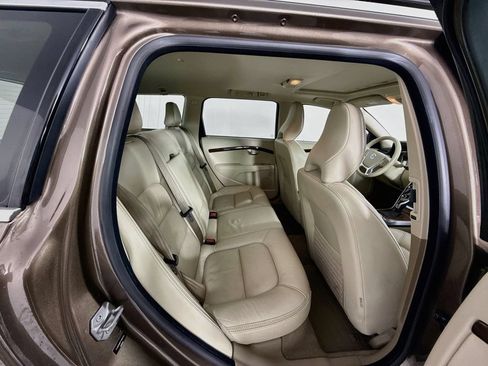 Used 2015 Volvo XC70 3.2 Premier w/ Protection Package AWD/4WD image 27