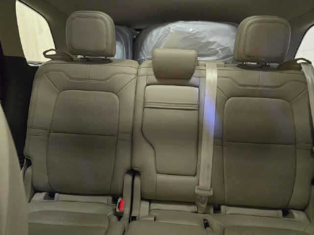 Used 2021 Lincoln Corsair AWD w/ Premium Package image 29