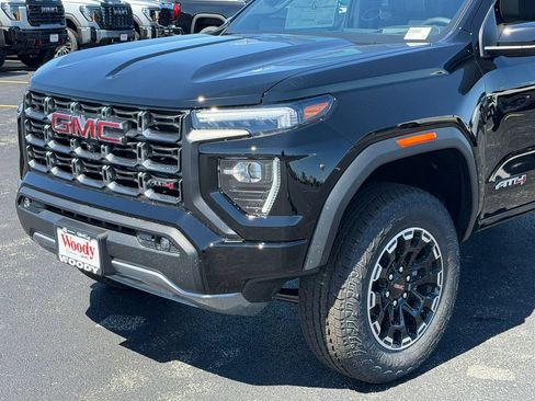 New 2026 GMC Canyon AT4 w/ Technology Plus Package AWD/4WD image 4