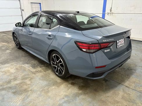 Used 2025 Nissan Sentra SR FWD image 5