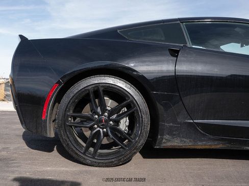 Used 2018 Chevrolet Corvette Stingray Coupe w/ 1LT image 10