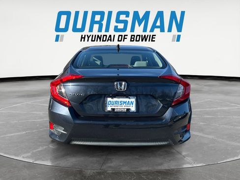 Used 2018 Honda Civic EX image 5