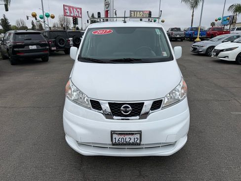 Used 2017 Nissan NV200 SV w/ Technology Package image 2