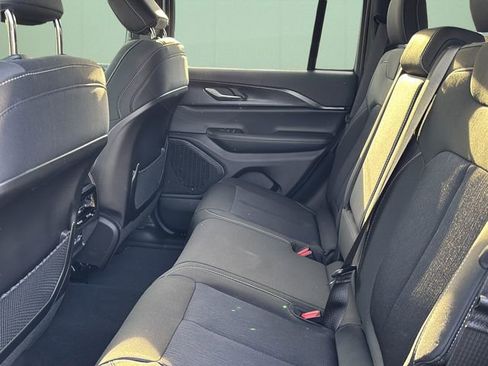 New 2026 Jeep Grand Cherokee Laredo X AWD/4WD image 16