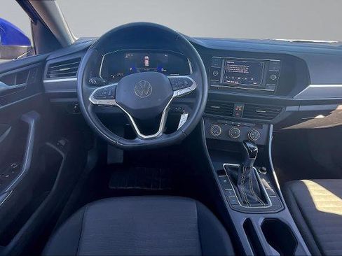 Used 2024 Volkswagen Jetta S image 5