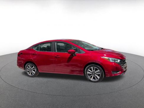 Used 2025 Nissan Versa SV FWD image 2