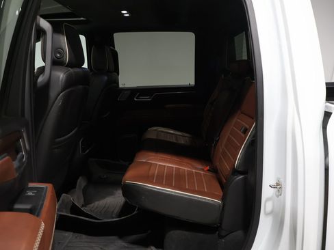 Used 2024 GMC Sierra 2500 Denali Ultimate image 21