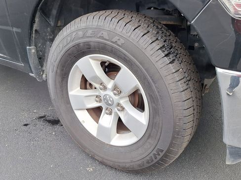 Used 2023 RAM 1500 Classic SLT w/ Trailer & Traction Group image 29