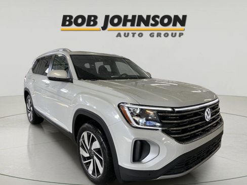 New 2026 Volkswagen Atlas SEL AWD/4WD image 1