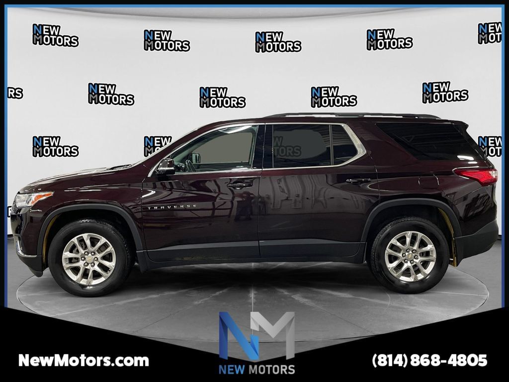 Used 2020 Chevrolet Traverse LT AWD/4WD image 2