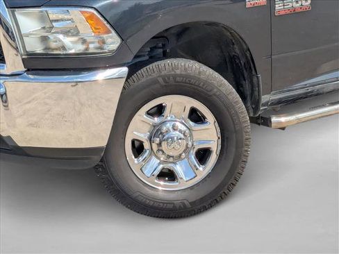 Used 2014 RAM 2500 SLT image 14