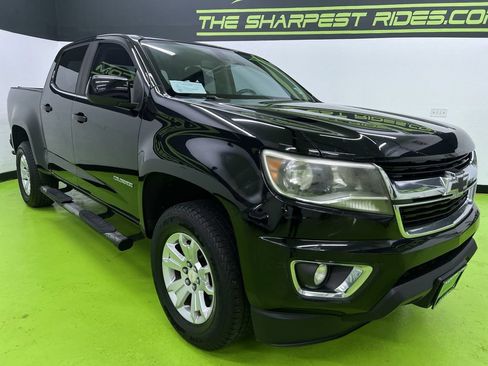 Used 2017 Chevrolet Colorado LT w/ LT Convenience Package RWD image 2
