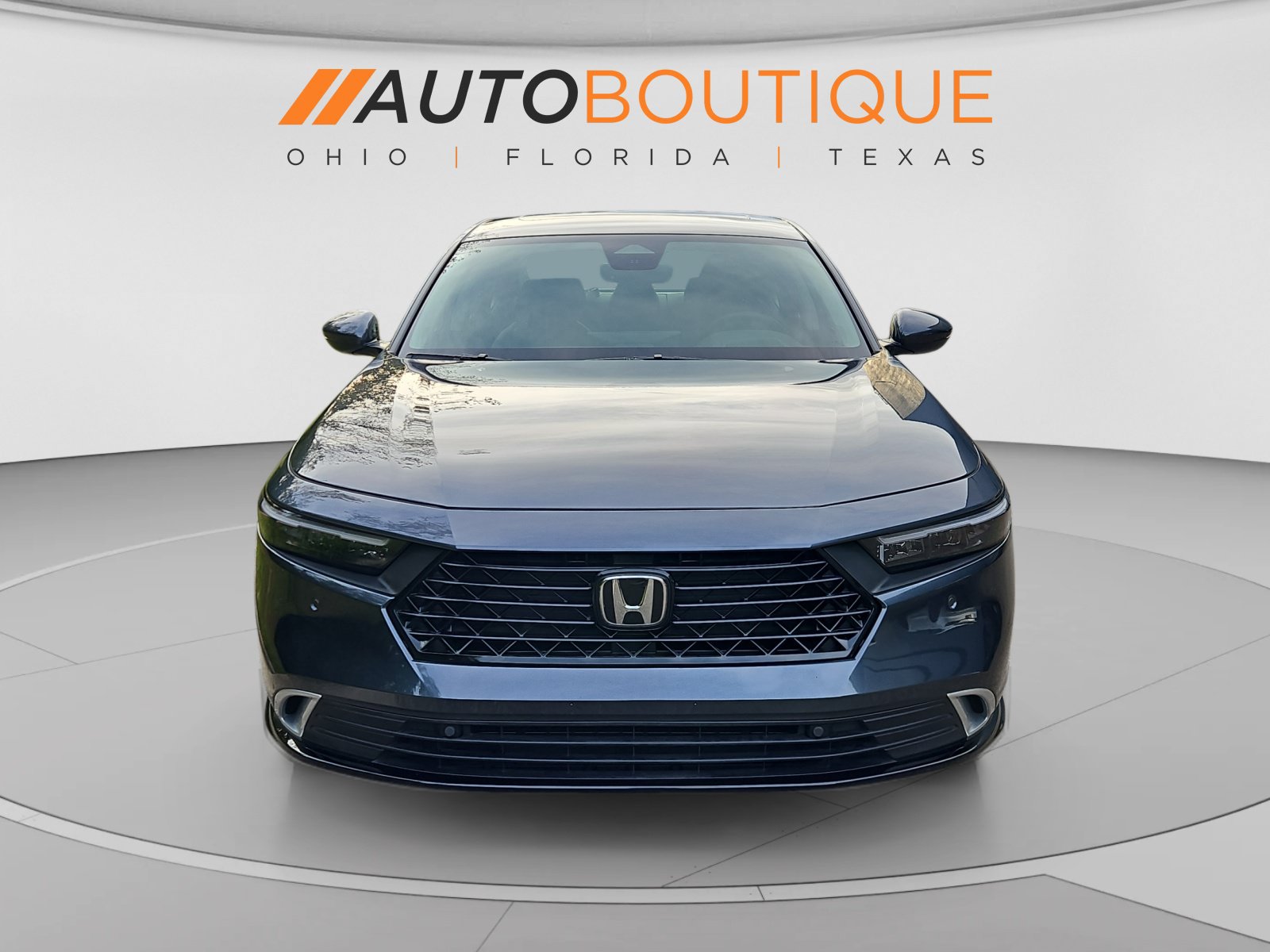Used 2025 Honda Accord Touring image 9
