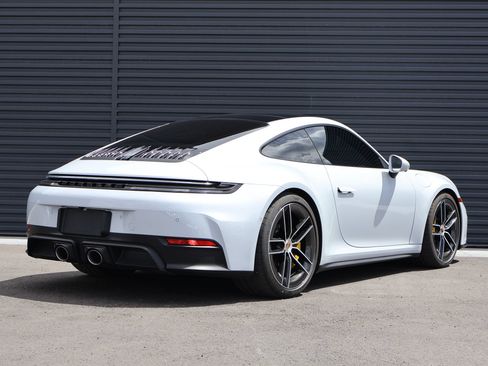 Certified 2025 Porsche 911 Carrera 4 GTS AWD/4WD image 42