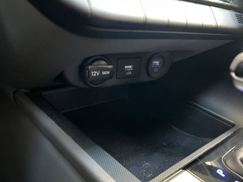 Used 2022 Hyundai Elantra SEL FWD image 41