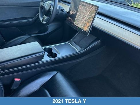 Used 2021 Tesla Model Y Long Range AWD/4WD image 18