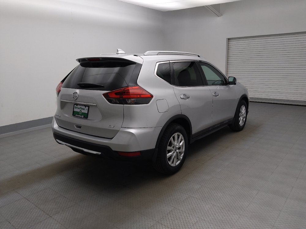 Used 2017 Nissan Rogue SV w/ SV Premium Package FWD image 9