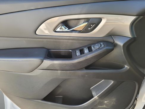 Certified 2023 Chevrolet Traverse LT image 26