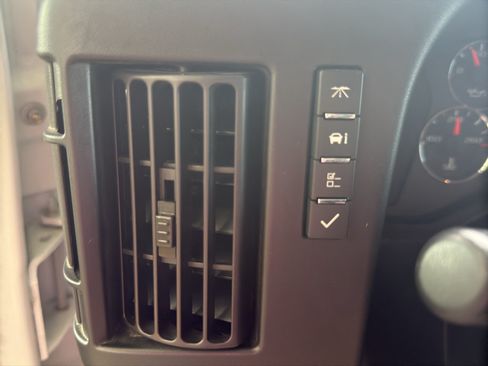 Used 2024 GMC Savana 2500 w/ Driver Convenience Package RWD image 15