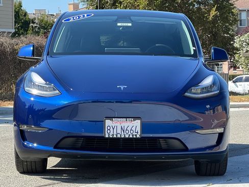 Used 2021 Tesla Model Y Long Range image 9