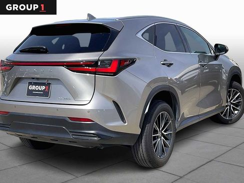 Used 2024 Lexus NX 250 FWD image 11