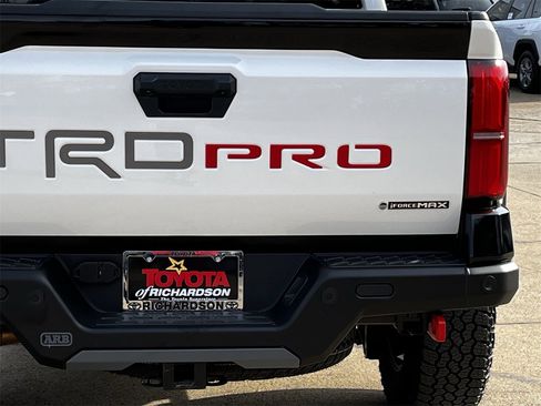 Used 2025 Toyota Tacoma TRD Pro image 6