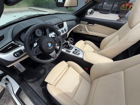 Used 2011 BMW Z4 sDrive35is RWD image 25