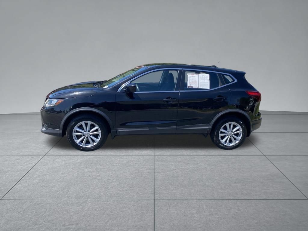 Used 2017 Nissan Rogue Sport S w/ S Appearance Package AWD/4WD image 4