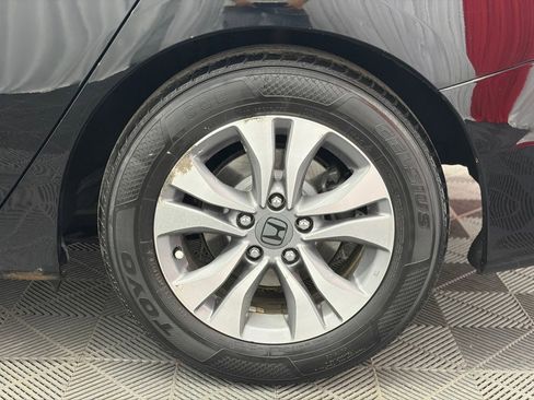 Used 2014 Honda Accord LX image 32