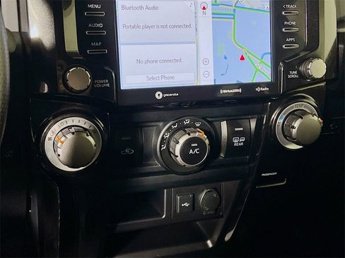 Certified 2024 Toyota 4Runner TRD Off-Road Premium image 15