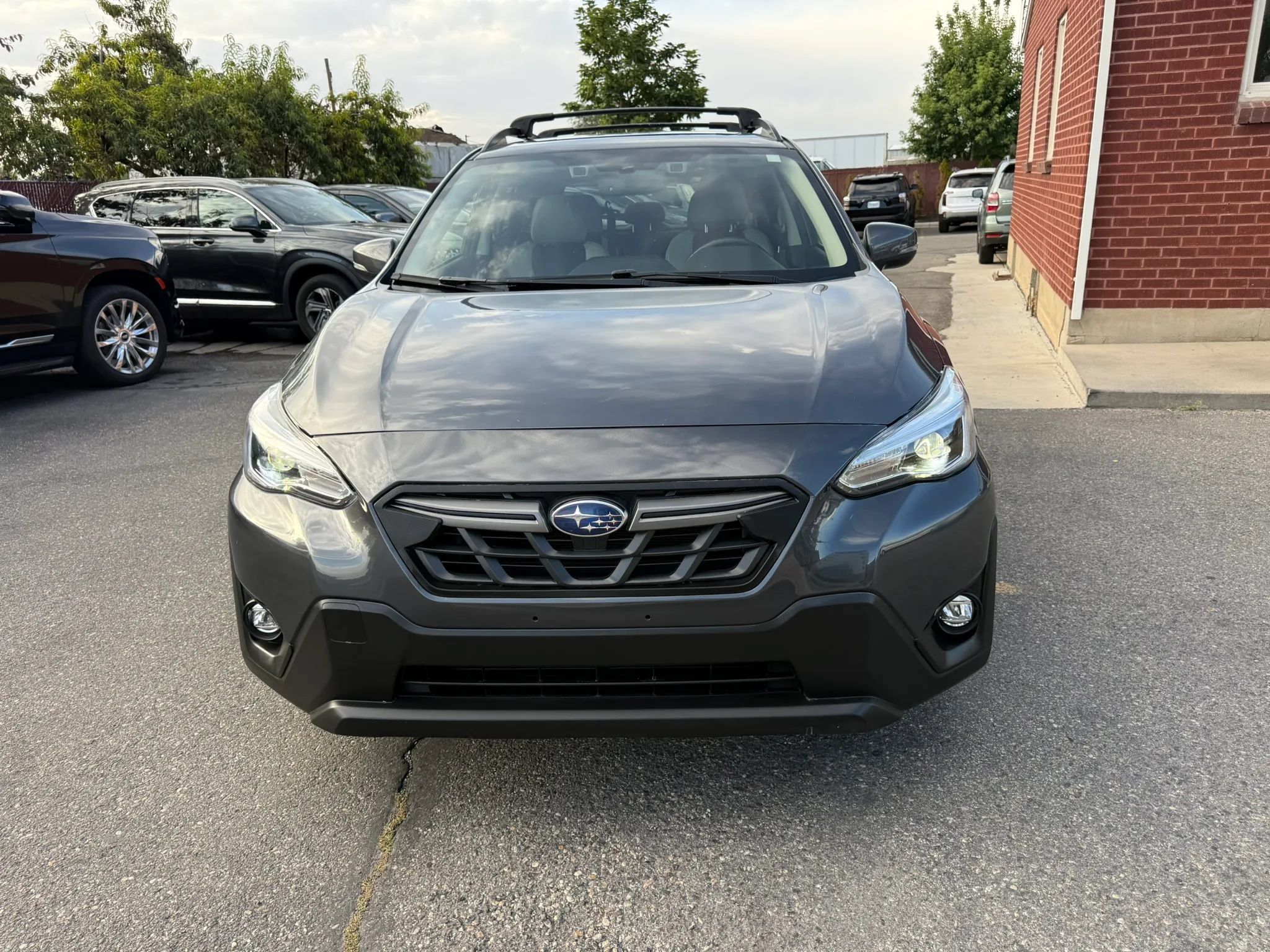Used 2021 Subaru Crosstrek 2.5i Limited w/ Moonroof Package 2 AWD/4WD image 2