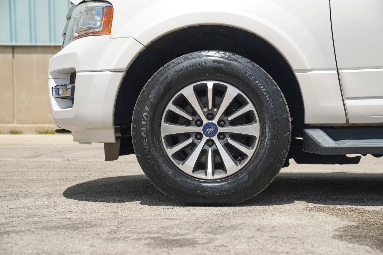 Used 2015 Ford Expedition EL XLT AWD/4WD image 11