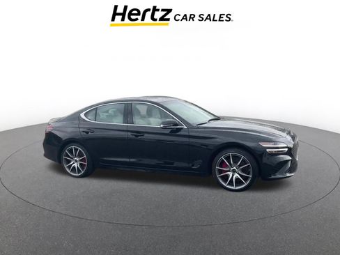 Used 2025 Genesis G70 2.5T image 1