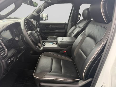 Used 2025 RAM 1500 Limited AWD/4WD image 10