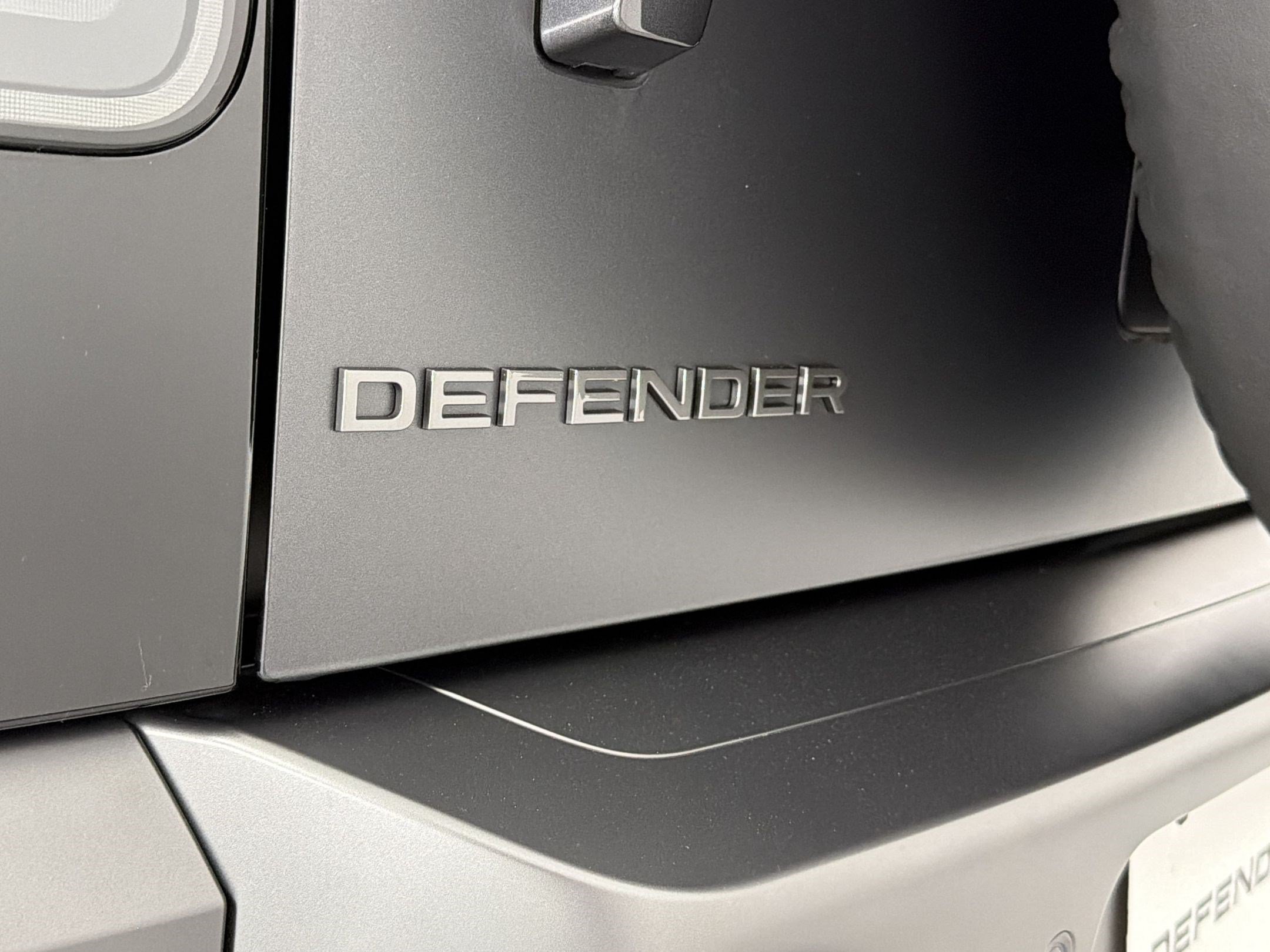 New 2026 Land Rover Defender 110 V8 AWD/4WD image 37