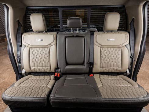 Used 2026 Ford F450 Platinum w/ Platinum Plus Package image 34