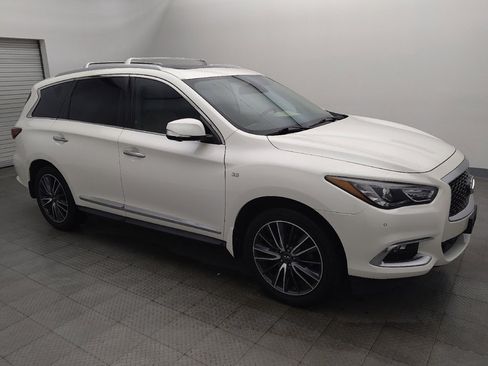 Used 2018 INFINITI QX60 FWD w/ Deluxe Technology Package image 11