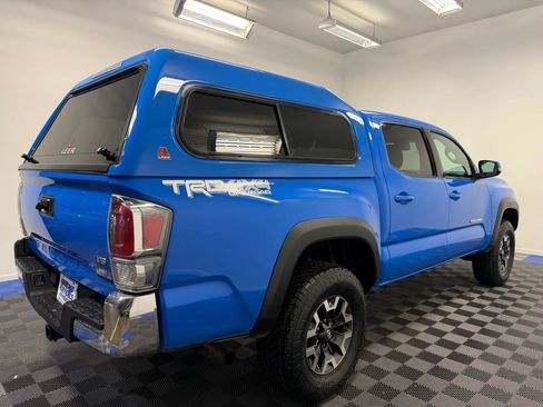 Used 2021 Toyota Tacoma TRD Off-Road AWD/4WD image 11