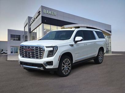 New 2026 GMC Yukon XL Denali w/ Sun & Power Step Package