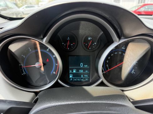 Used 2012 Chevrolet Cruze LS w/ Connectivity Package FWD image 10