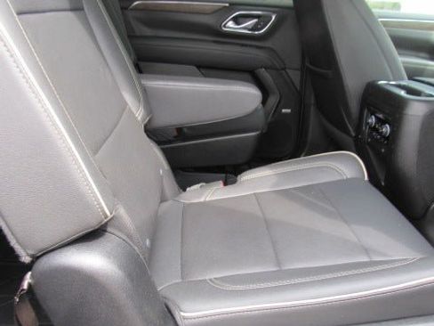 Used 2022 Chevrolet Tahoe Premier RWD image 11