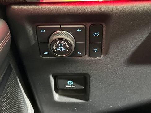 Used 2025 Ford Expedition Tremor AWD/4WD image 44