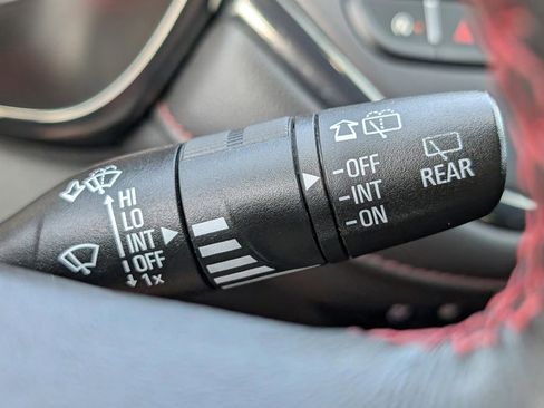 Used 2021 Chevrolet Blazer RS w/ Enhanced Convenience Package image 26