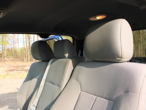 Used 2011 Ford F150 XLT w/ XLT Convenience Pkg image 18